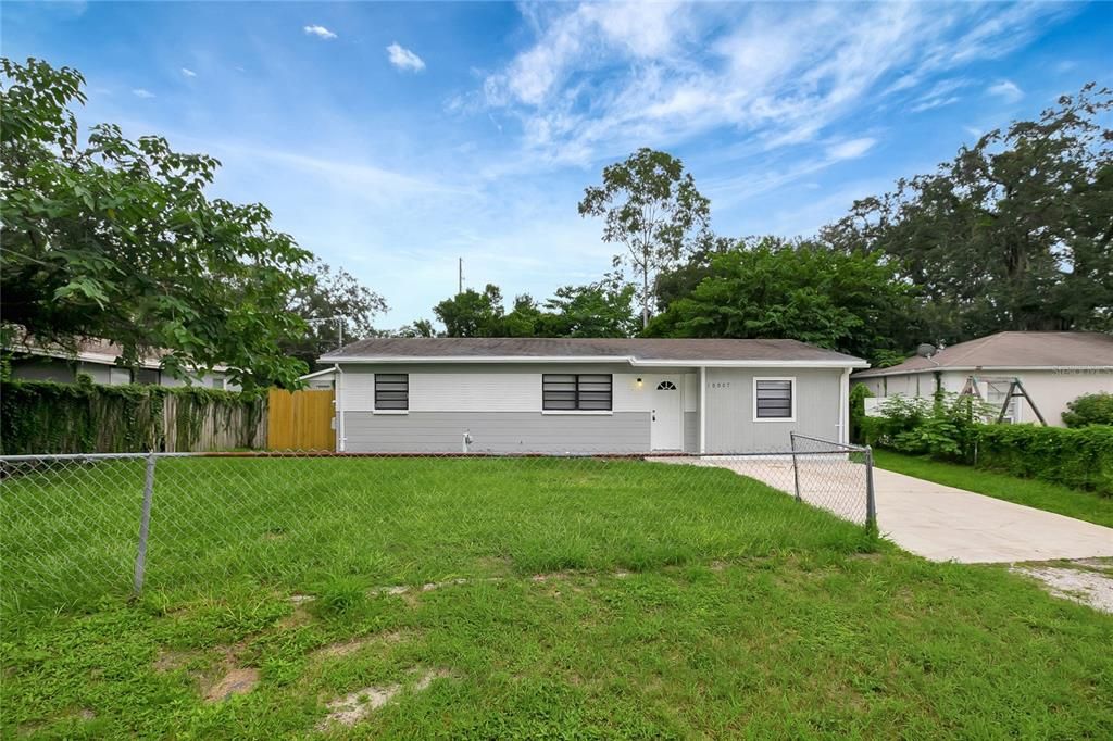 For Sale: $329,000 (4 beds, 2 baths, 1476 Square Feet)