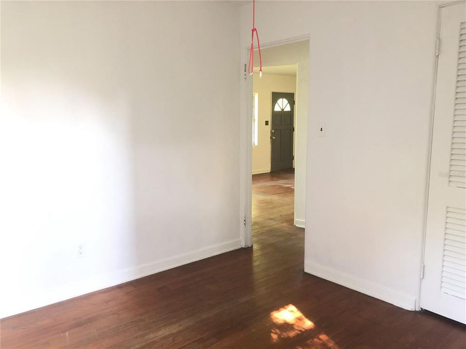 En Venta: $265,000 (2 camas, 1 baños, 939 Pies cuadrados)