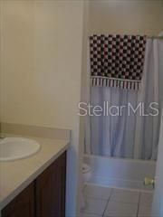 For Rent: $1,195 (1 beds, 1 baths, 742 Square Feet)