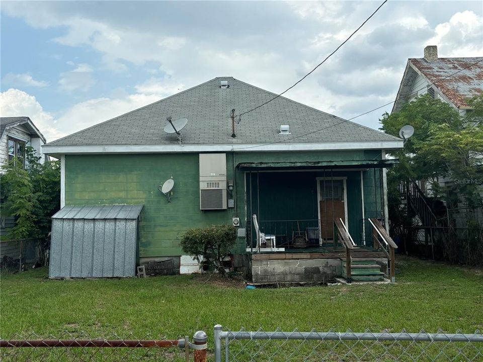 For Sale: $115,000 (2 beds, 1 baths, 1120 Square Feet)