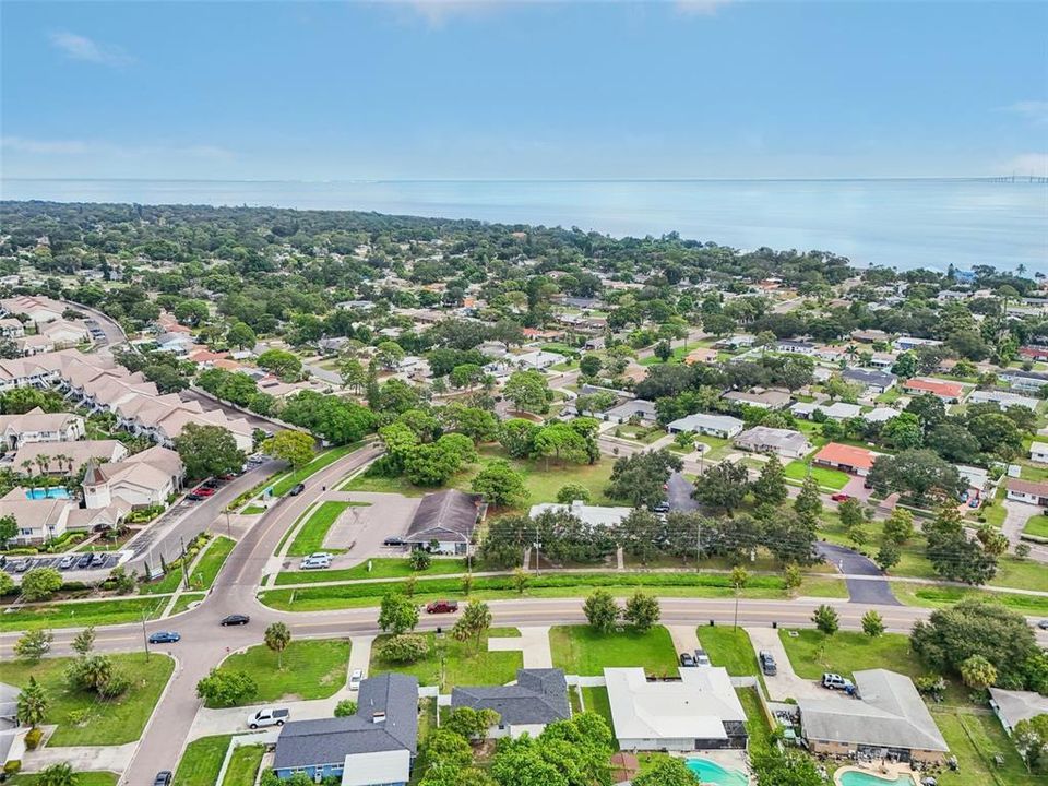 Active With Contract: $539,500 (3 beds, 2 baths, 1198 Square Feet)