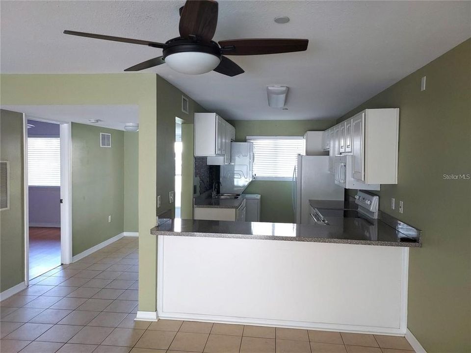 For Rent: $1,600 (2 beds, 2 baths, 1077 Square Feet)