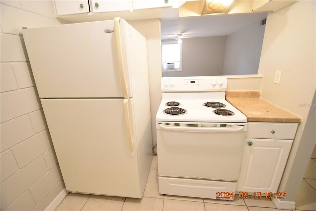 For Rent: $1,195 (2 beds, 1 baths, 770 Square Feet)