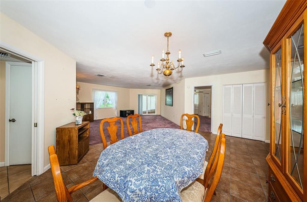 For Sale: $469,900 (2 beds, 2 baths, 1502 Square Feet)