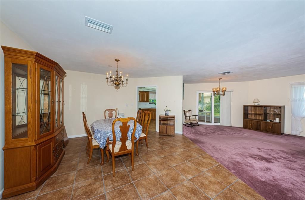 For Sale: $469,900 (2 beds, 2 baths, 1502 Square Feet)