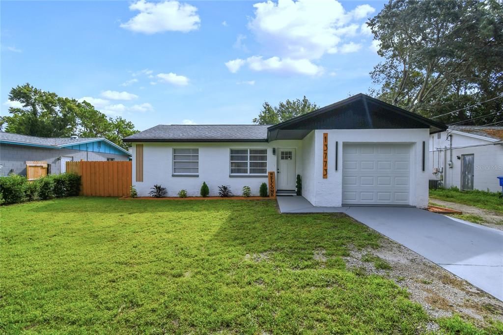 For Sale: $429,900 (3 beds, 2 baths, 1348 Square Feet)