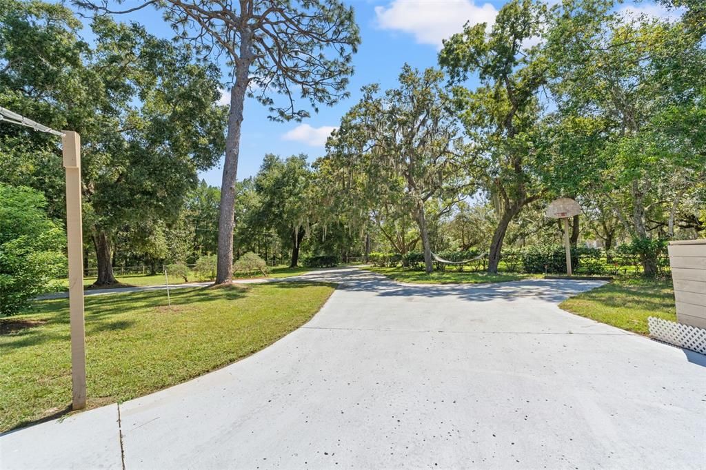 For Sale: $599,900 (3 beds, 2 baths, 1600 Square Feet)