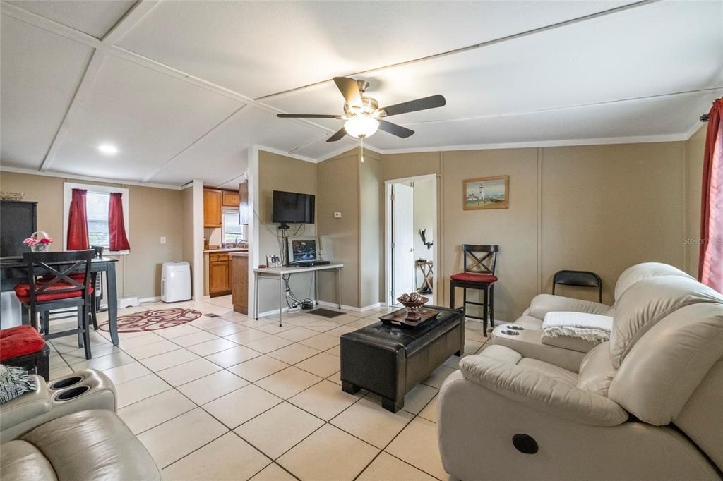 For Sale: $179,000 (3 beds, 2 baths, 960 Square Feet)