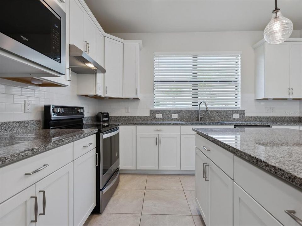 For Sale: $429,990 (2 beds, 2 baths, 1436 Square Feet)