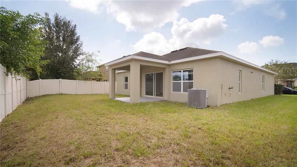 For Sale: $347,900 (4 beds, 2 baths, 1810 Square Feet)