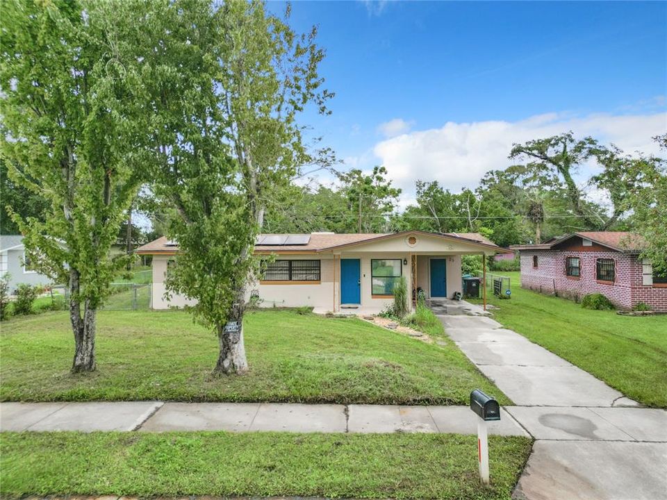 For Sale: $309,000 (4 beds, 2 baths, 1321 Square Feet)