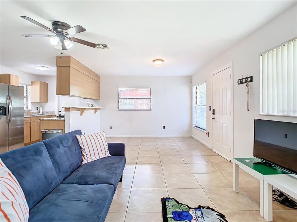 For Sale: $309,000 (4 beds, 2 baths, 1321 Square Feet)