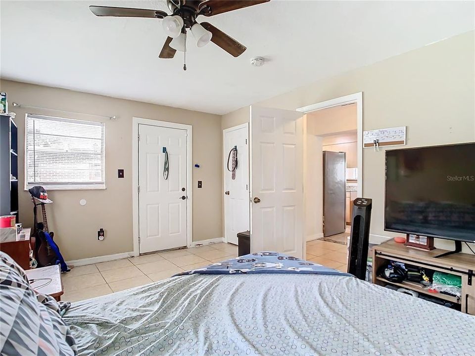 For Sale: $309,000 (4 beds, 2 baths, 1321 Square Feet)