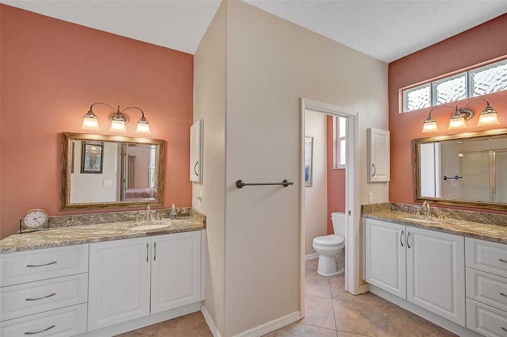 For Sale: $548,000 (2 beds, 2 baths, 1851 Square Feet)