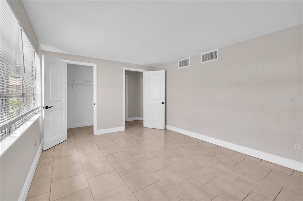 For Sale: $245,000 (3 beds, 2 baths, 1328 Square Feet)