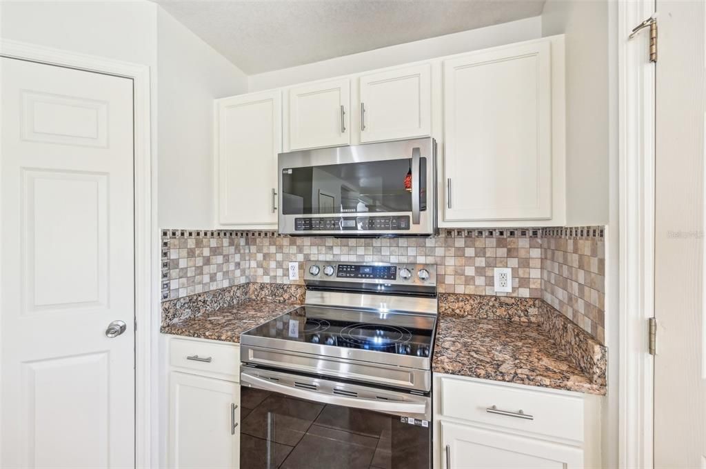 For Sale: $345,000 (3 beds, 2 baths, 2248 Square Feet)