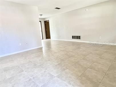 For Rent: $1,675 (2 beds, 2 baths, 1032 Square Feet)