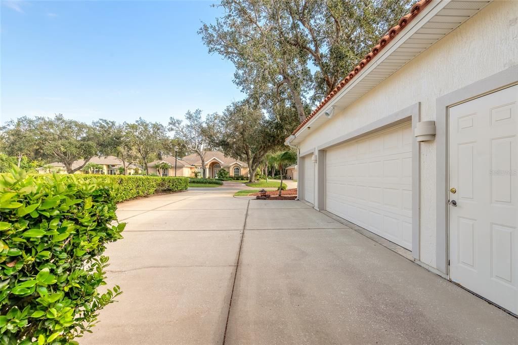 Active With Contract: $899,000 (4 beds, 2 baths, 2608 Square Feet)