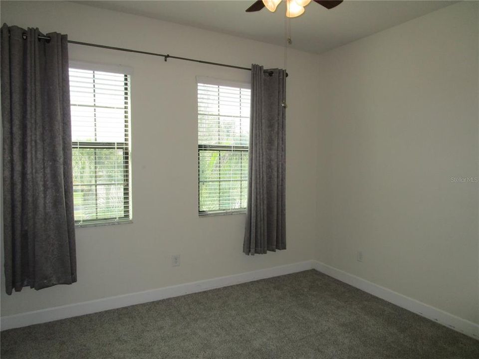 For Rent: $2,500 (3 beds, 2 baths, 1777 Square Feet)