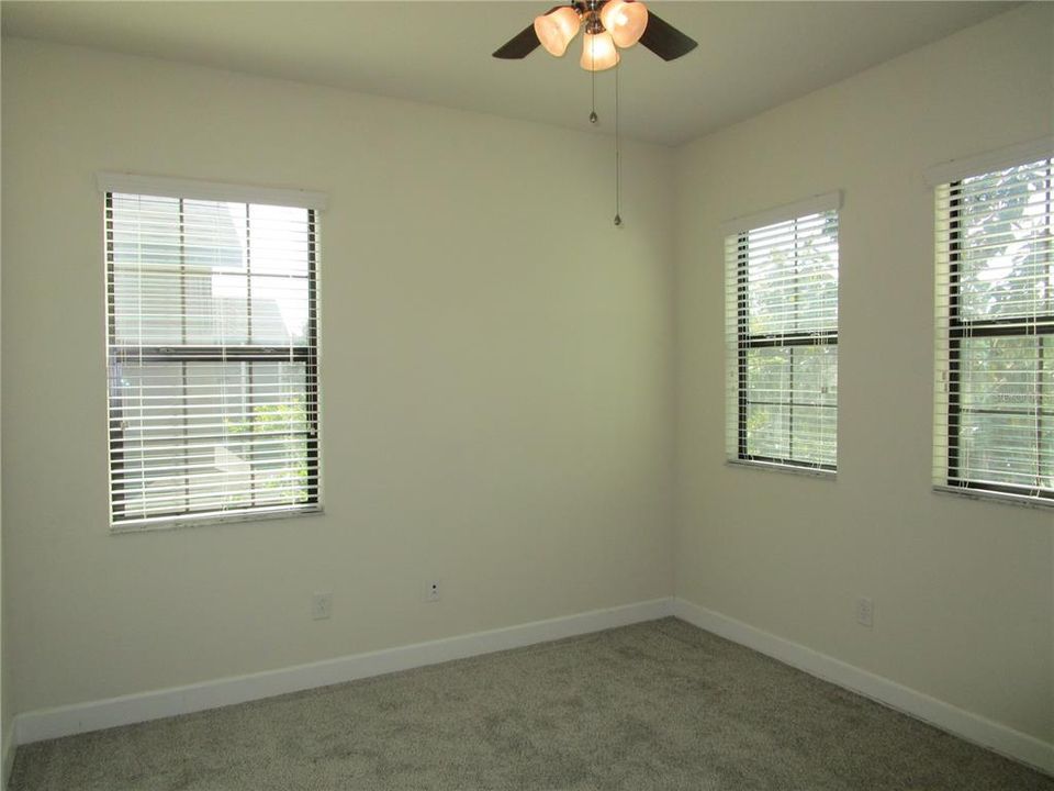 For Rent: $2,500 (3 beds, 2 baths, 1777 Square Feet)