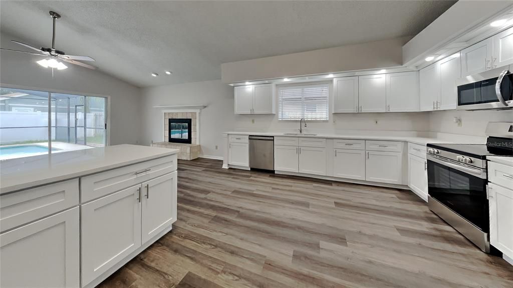 For Sale: $529,900 (3 beds, 2 baths, 2311 Square Feet)