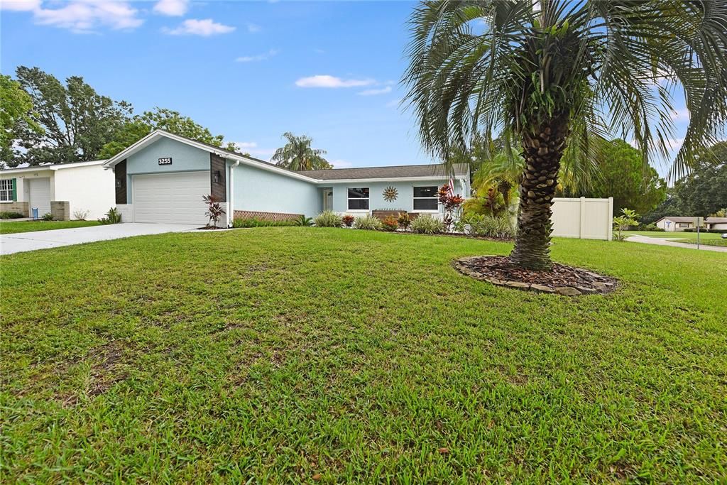 For Sale: $545,000 (3 beds, 2 baths, 1624 Square Feet)