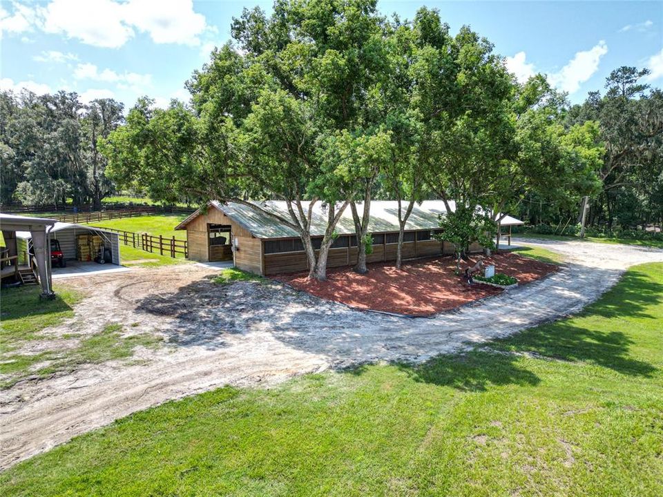 For Sale: $1,700,000 (4 beds, 2 baths, 2579 Square Feet)