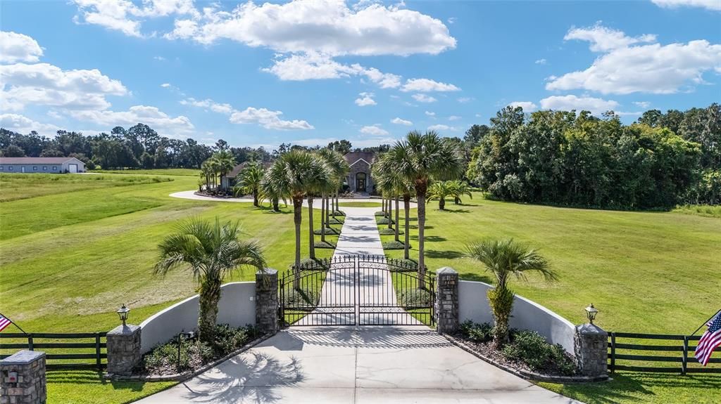 For Sale: $2,950,000 (3 beds, 2 baths, 6138 Square Feet)