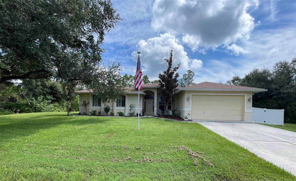 For Sale: $525,000 (3 beds, 2 baths, 2217 Square Feet)