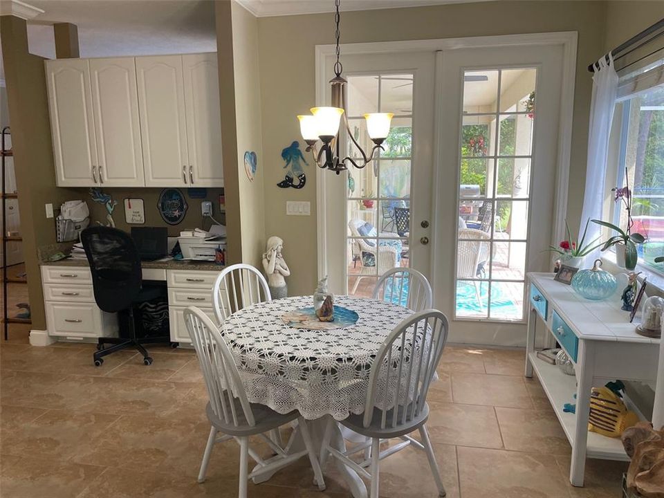 Breakfast nook and desk area