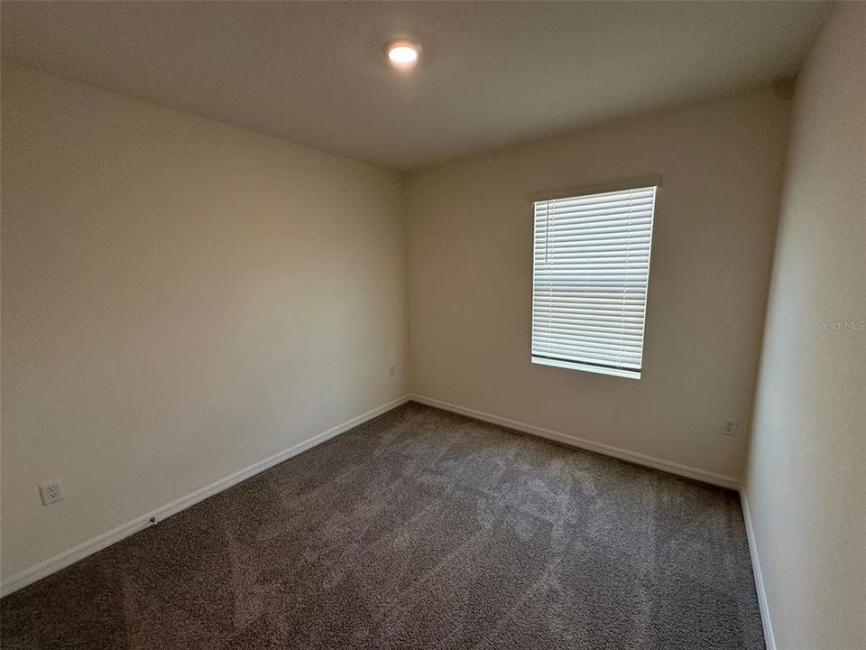 For Rent: $2,350 (4 beds, 2 baths, 1605 Square Feet)