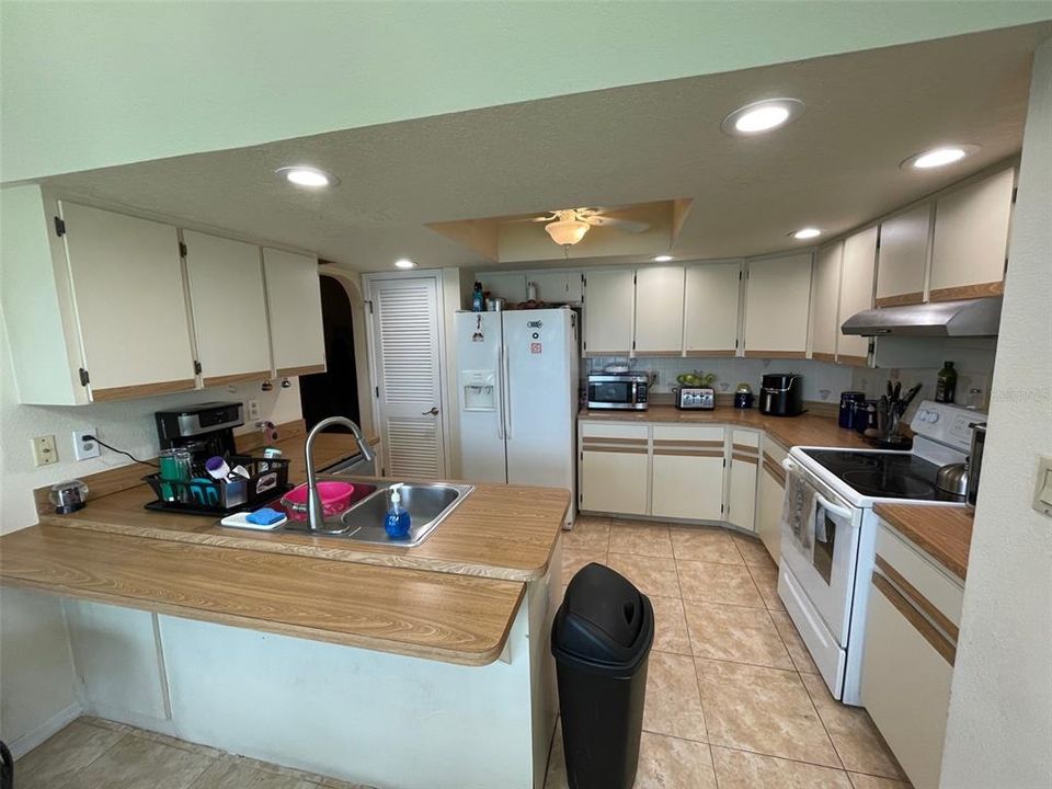 For Sale: $339,500 (3 beds, 2 baths, 1753 Square Feet)