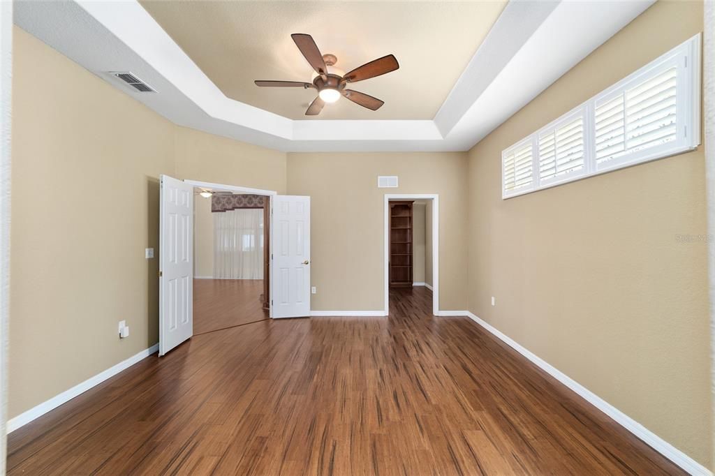 For Sale: $409,500 (3 beds, 2 baths, 2468 Square Feet)