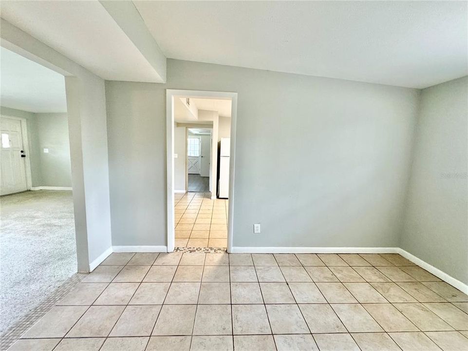 For Rent: $1,600 (3 beds, 2 baths, 1328 Square Feet)