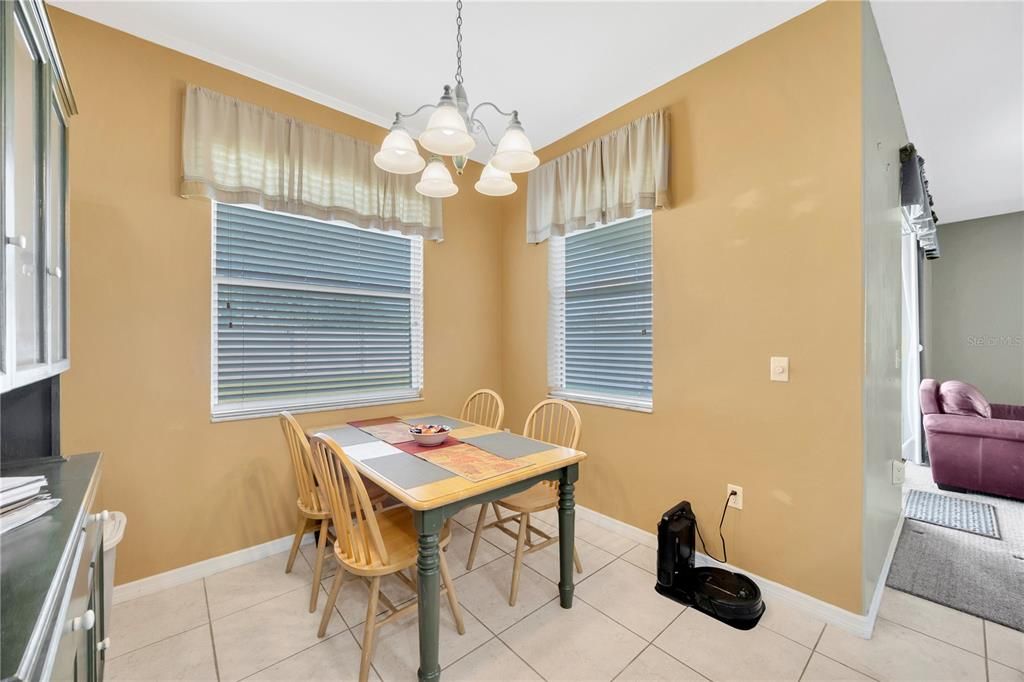 For Sale: $345,000 (3 beds, 2 baths, 1893 Square Feet)