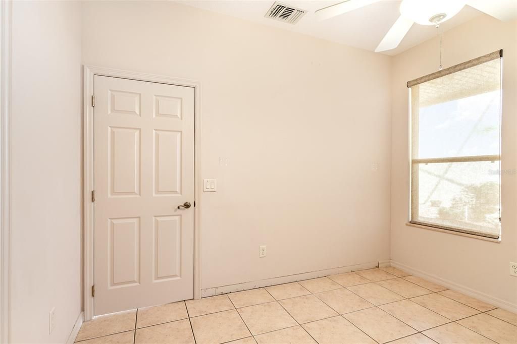 For Sale: $239,900 (2 beds, 2 baths, 1593 Square Feet)