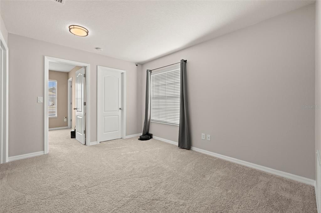 Bonus Room that has a Walk in Closet!