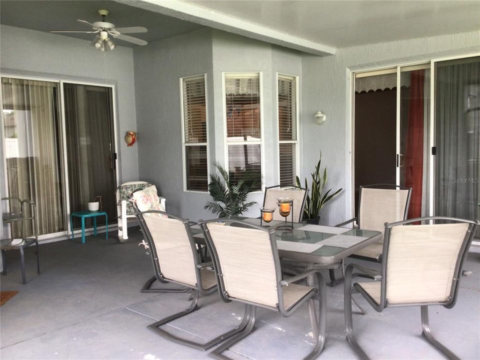 For Rent: $3,100 (4 beds, 3 baths, 2405 Square Feet)