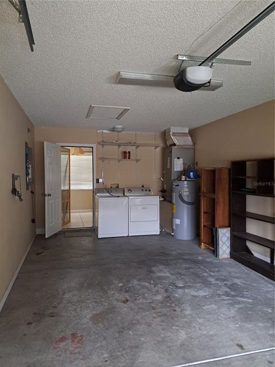 For Rent: $2,500 (2 beds, 2 baths, 1040 Square Feet)