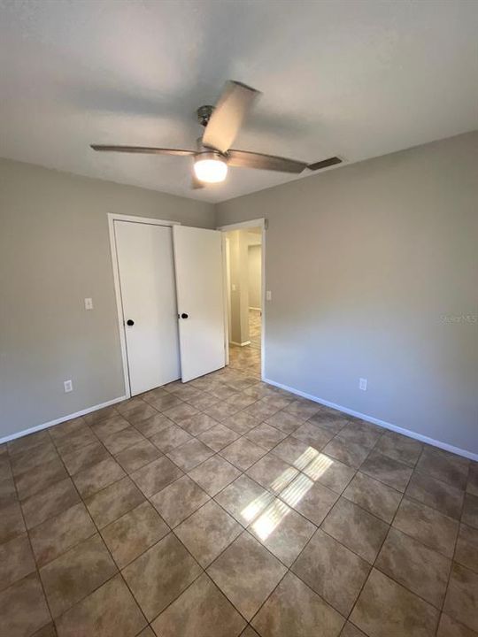 For Rent: $1,300 (2 beds, 1 baths, 702 Square Feet)