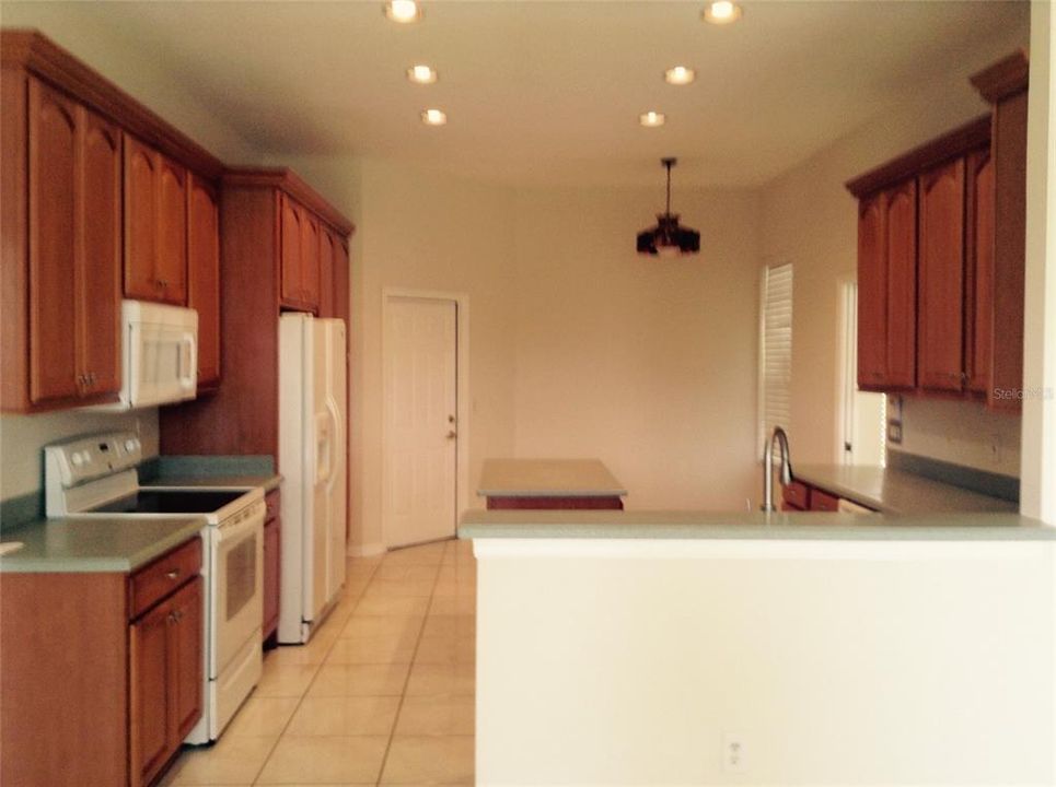 For Rent: $2,995 (4 beds, 3 baths, 2145 Square Feet)