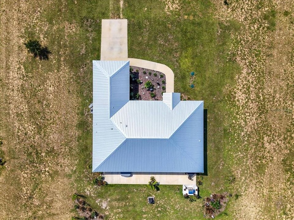 Bird's Eye View.. Look at that Pretty Metal Roof