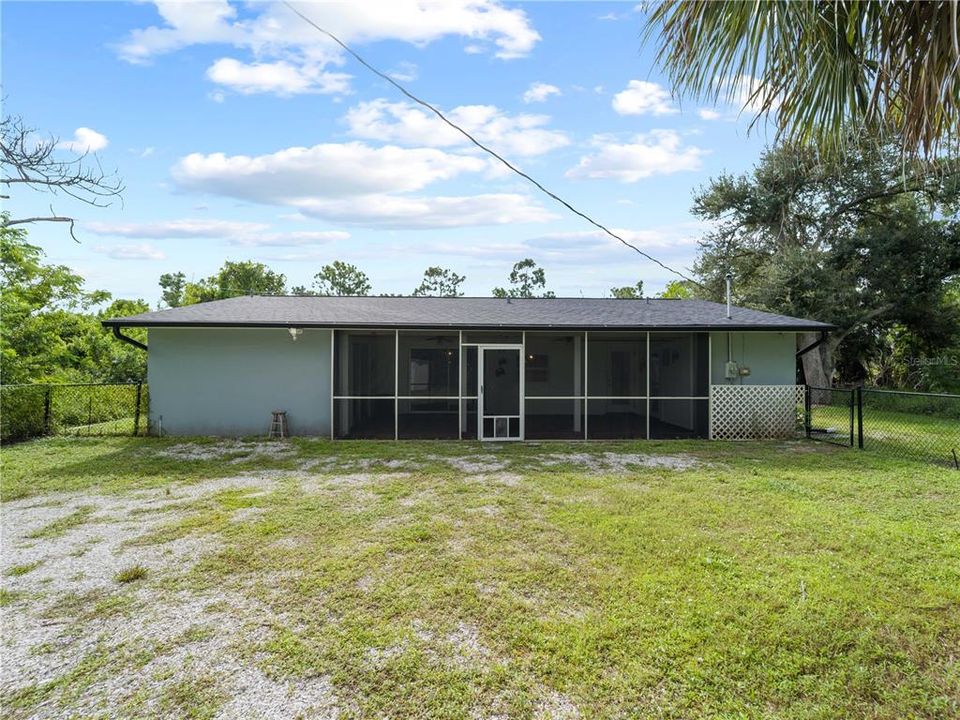 For Sale: $247,047 (3 beds, 2 baths, 1134 Square Feet)