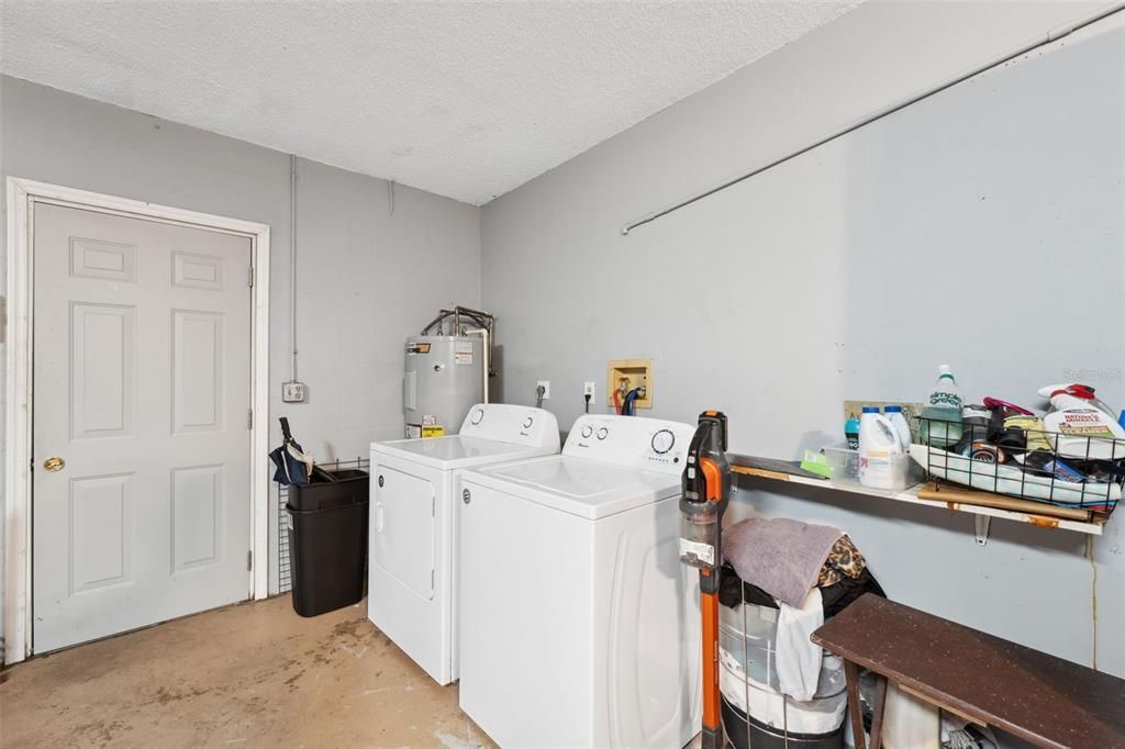 For Sale: $274,900 (3 beds, 2 baths, 1243 Square Feet)