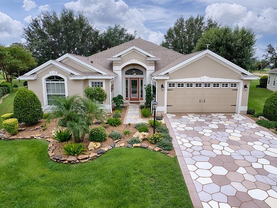 LOVELY LANDSCAPING AROUND THE ENTIRE HOME!