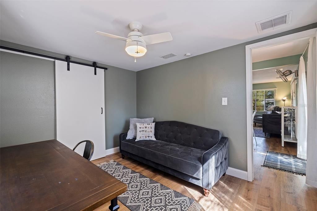 For Sale: $365,000 (2 beds, 1 baths, 770 Square Feet)