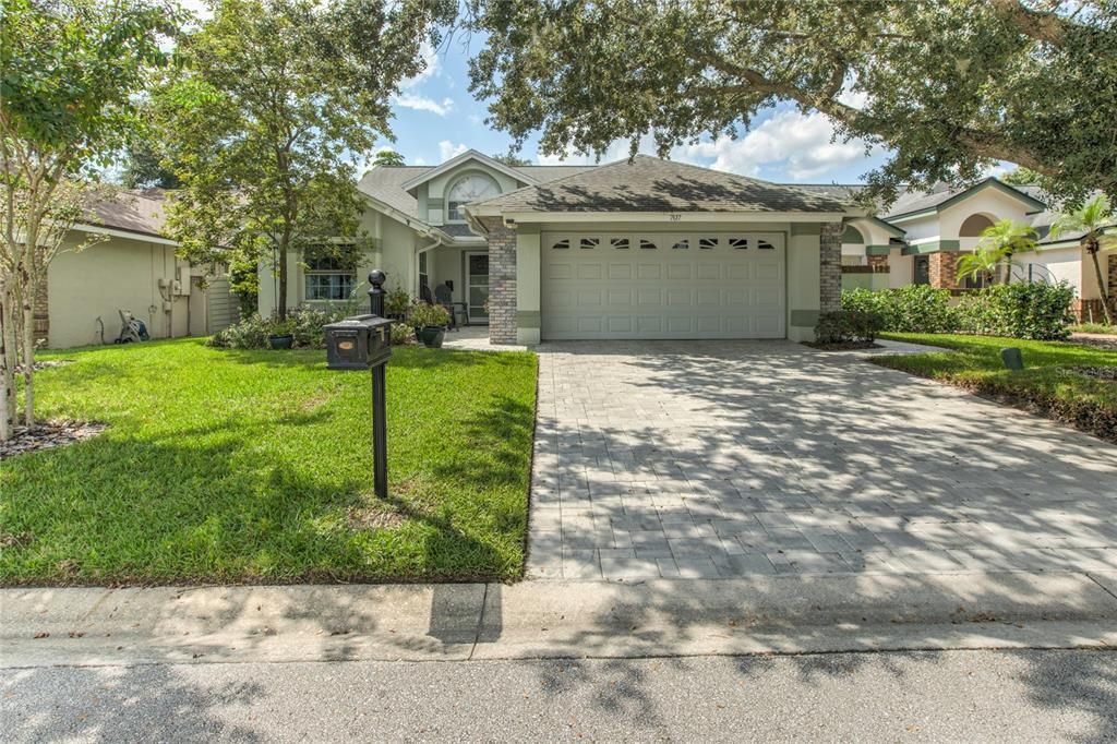 For Sale: $460,000 (3 beds, 2 baths, 1948 Square Feet)