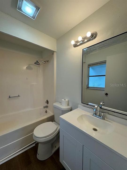 For Rent: $1,850 (2 beds, 2 baths, 1128 Square Feet)