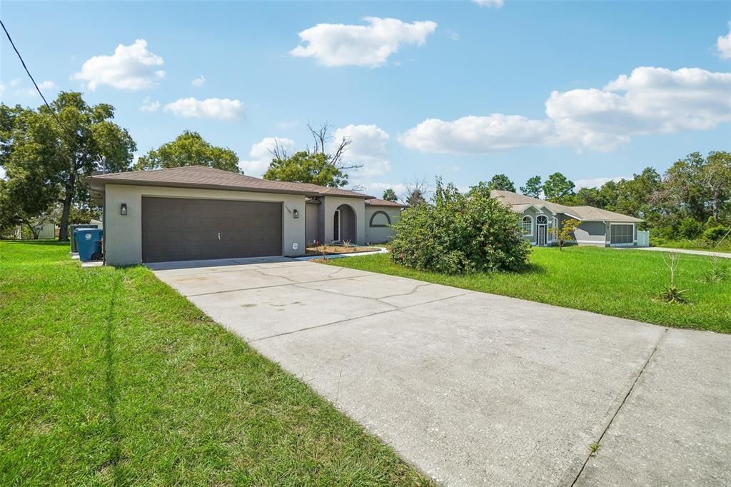 For Sale: $369,900 (3 beds, 2 baths, 1577 Square Feet)