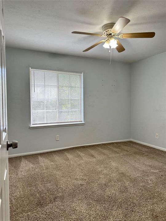 For Rent: $1,175 (2 beds, 1 baths, 960 Square Feet)